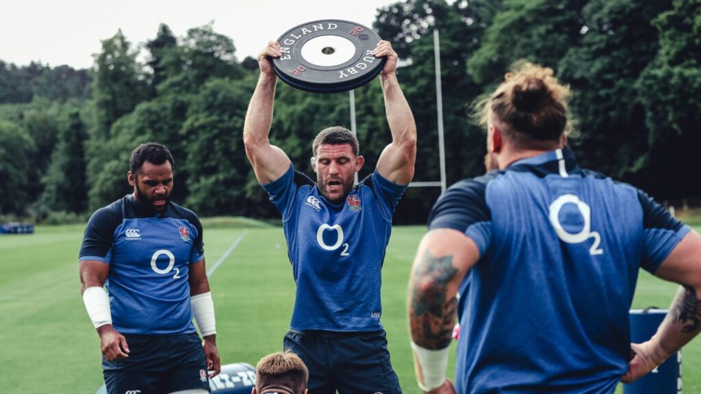 England Rugby team training with bespoke Absolute Performance Werksan Plate.